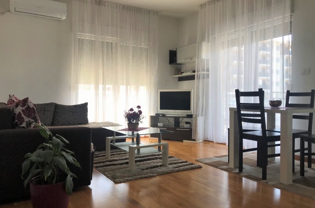 8e81a59d-b3c1-4f46-8534-e57952d86cf7_1_105_c