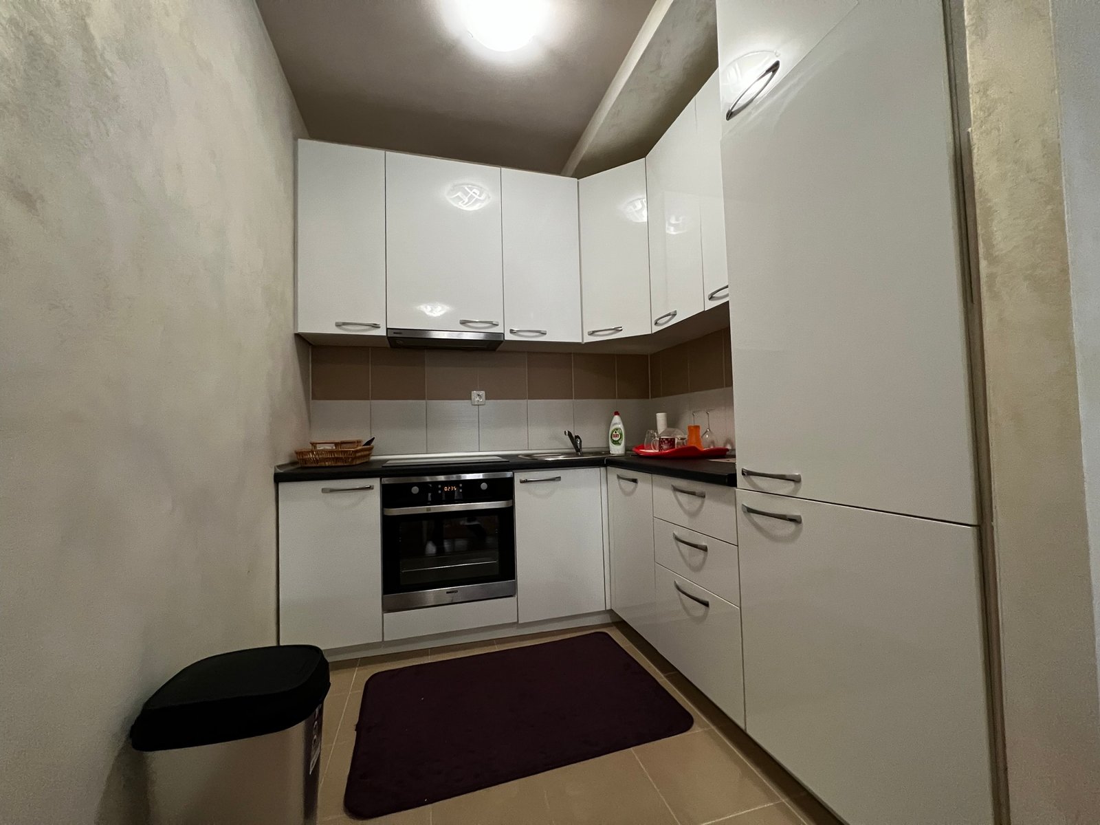 4e770eaa-719b-4786-9e80-4719f49fb47a_1_102_o